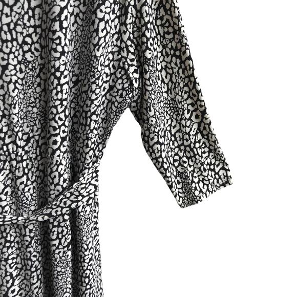 Liz Claiborne Animal Print Wrap Dress Size 1X Jersey 3/4 Sleeves Knee Length - Picture 11 of 16